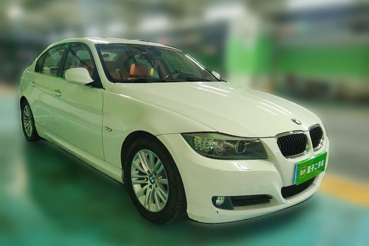 Used BMW 3 Series 2012 320i Sport Edition Front Right 45 Deg