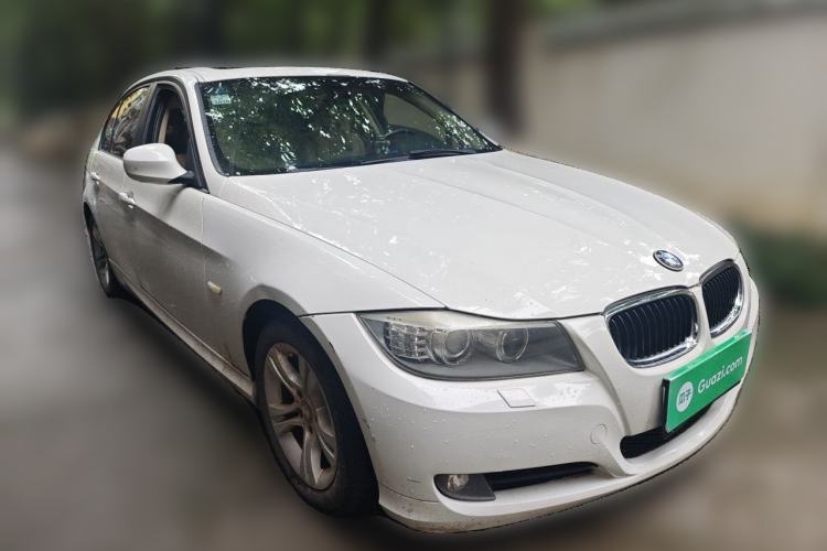 Used BMW 3 Series 2012 318i Leading Model Front Right 45 Deg