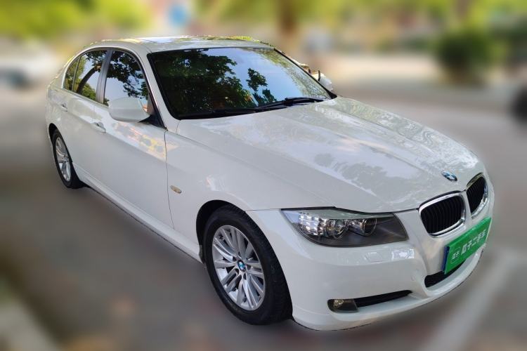 Used BMW 3 Series 2012 320i Sport Edition Front Right 45 Deg