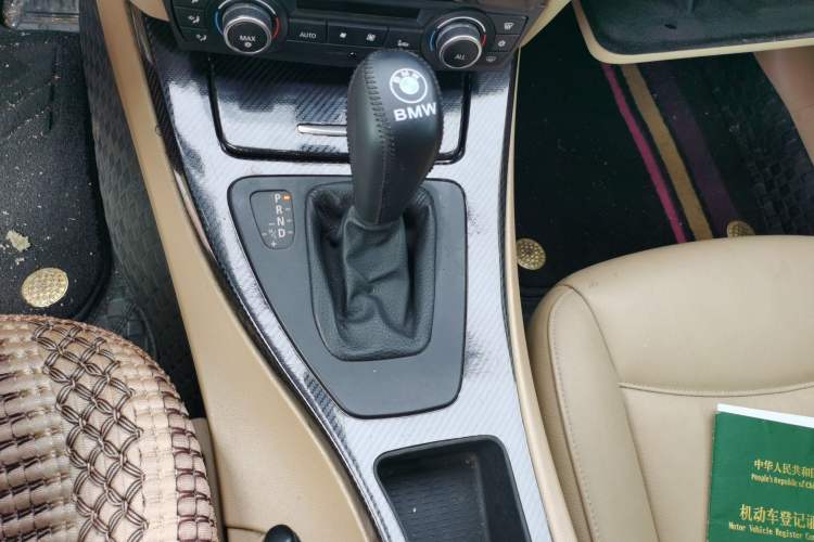 Used BMW 3 Series 2012 320i Sport Edition Gear Lever