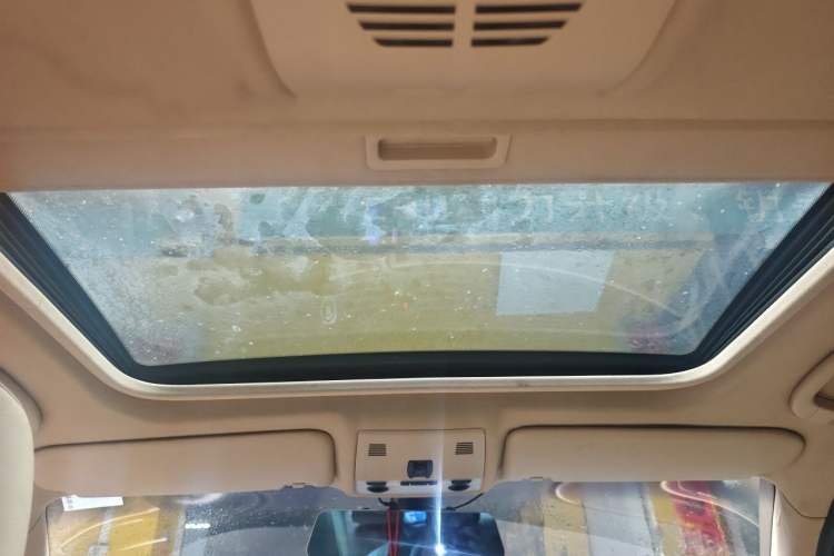 Used BMW 3 Series 2012 320i Sport Edition Headliner