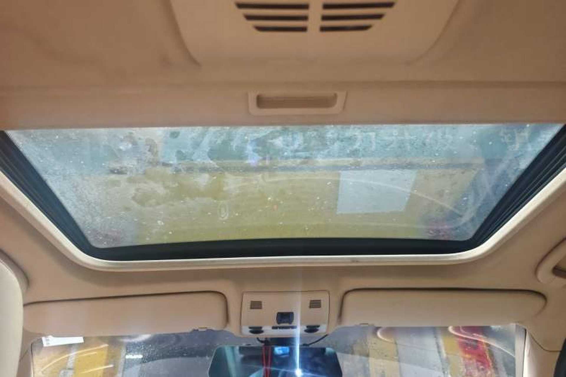 Used BMW 3 Series 2012 320i Sport Edition Headliner