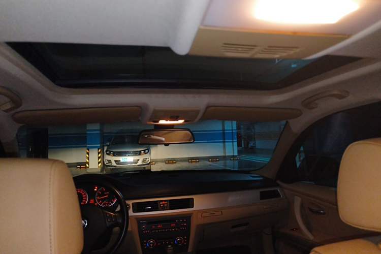 Used BMW 3 Series 2012 318i Leading Model Headliner