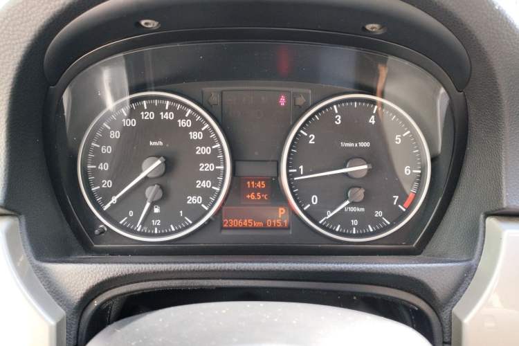 Used BMW 3 Series 2012 320i Luxury Edition Instrument Cluster