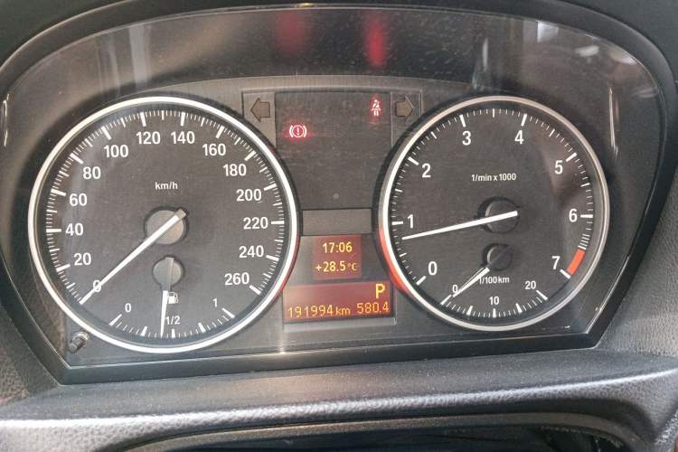 Used BMW 3 Series 2012 320i Sport Edition Instrument Cluster