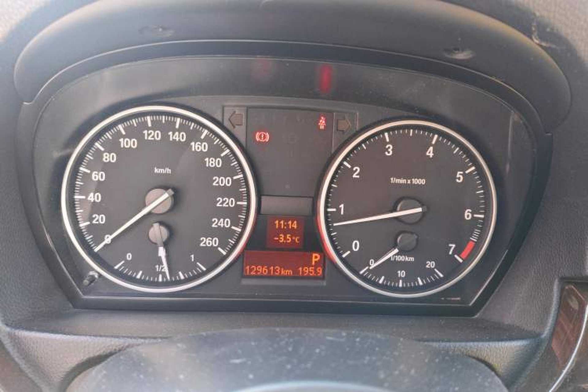 Used BMW 3 Series 2012 320i Sport Edition Instrument Cluster