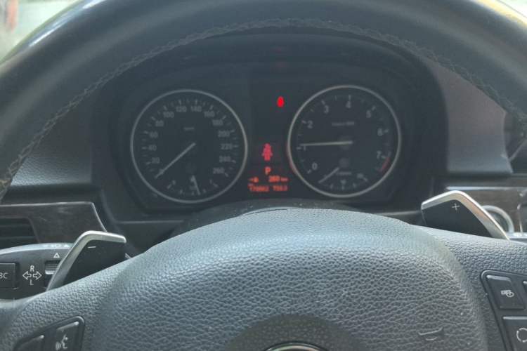 Used BMW 3 Series 2012 325i Luxury Edition Instrument Cluster