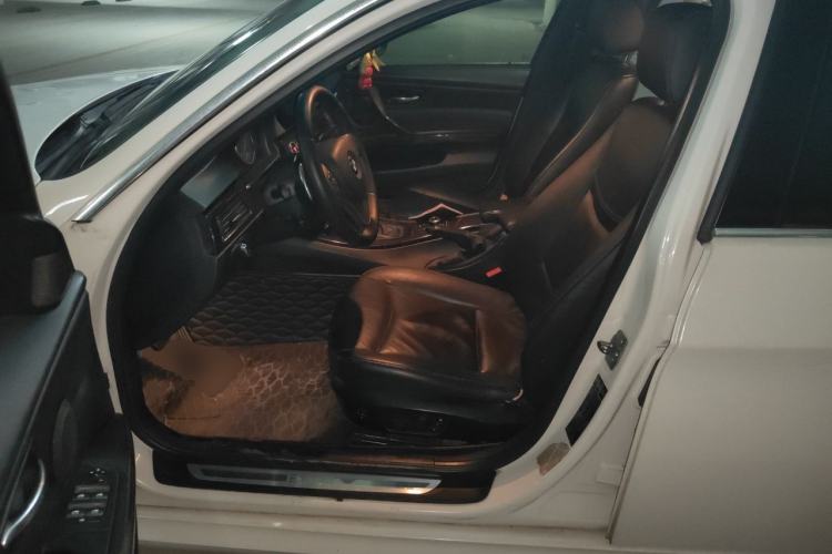 Used BMW 3 Series 2012 325i Luxury Edition Left Front Seat