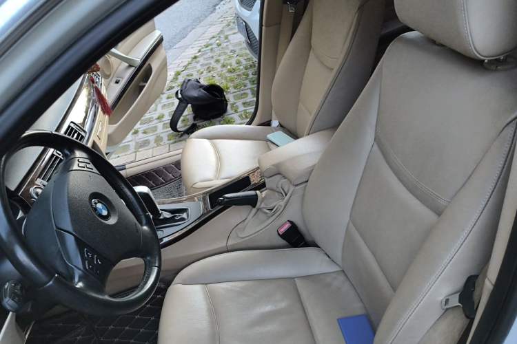 Used BMW 3 Series 2012 320i Sport Edition Left Front Seat