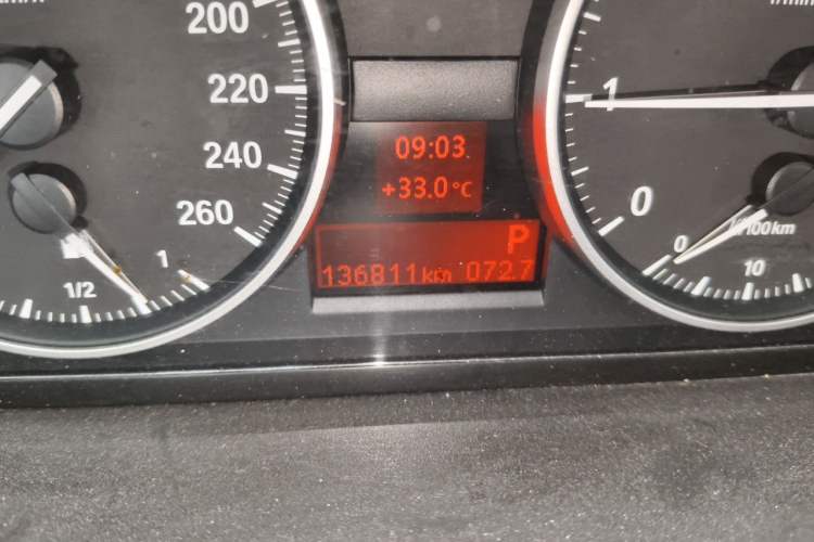 Used BMW 3 Series  Odometer Close Up