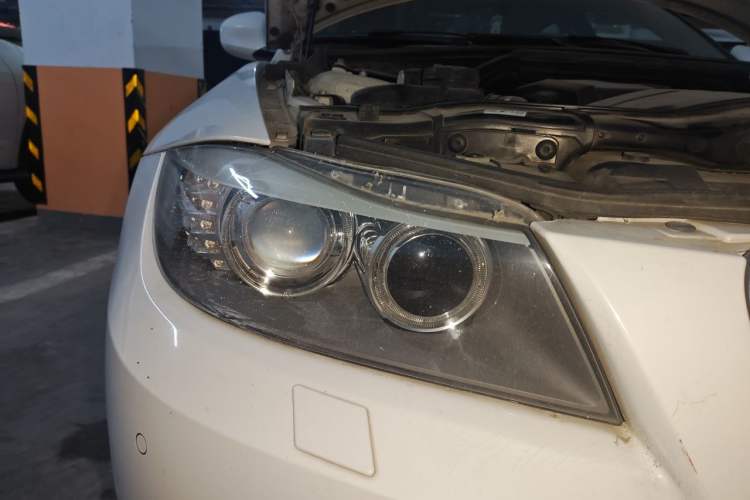 Used BMW 3 Series 2012 320i Luxury Edition Right Front Headlight