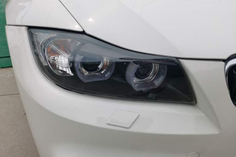 Used BMW 3 Series 2012 320i Sport Edition Right Front Headlight