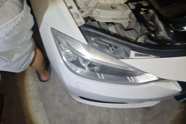 Used BMW 3 Series 2012 320i Luxury Edition Right Front Headlight