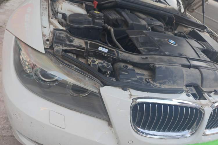 Used BMW 3 Series 2012 320i Luxury Edition Right Front Headlight