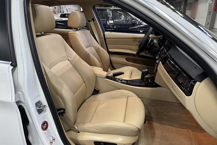Used BMW 3 Series 2012 325i Luxury Edition Right Front Seat