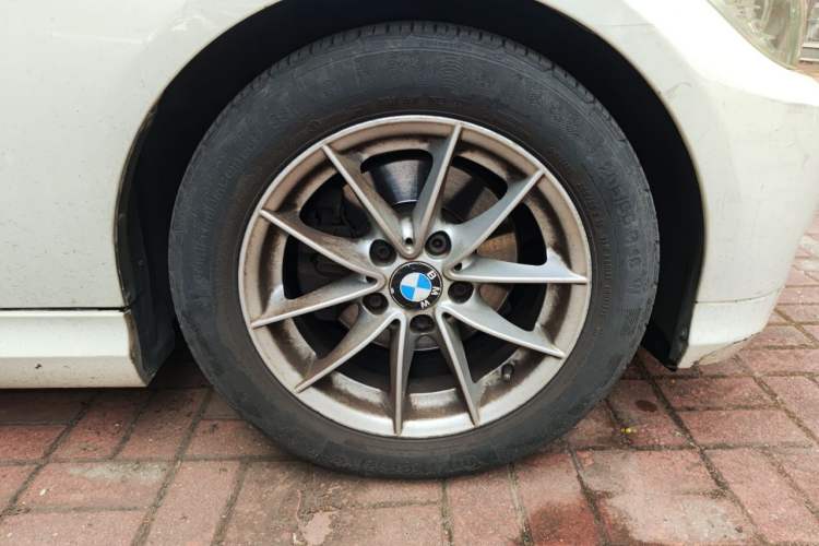 Used BMW 3 Series 2012 318i Leading Model Right Front Wheel Hub