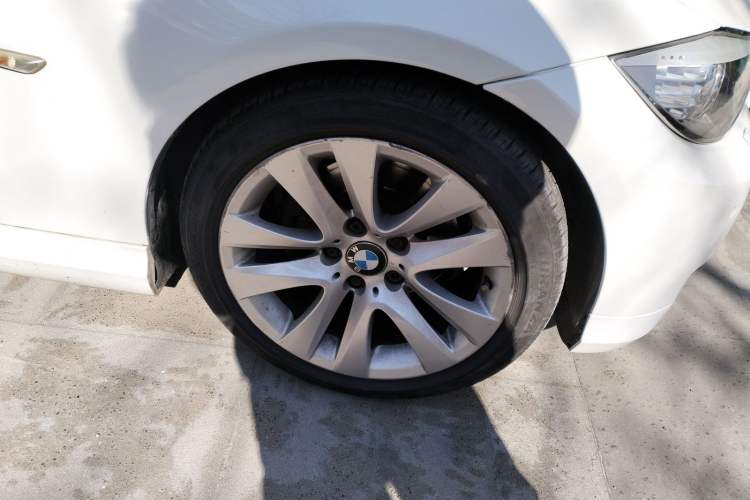 Used BMW 3 Series 2012 320i Luxury Edition Right Front Wheel Hub