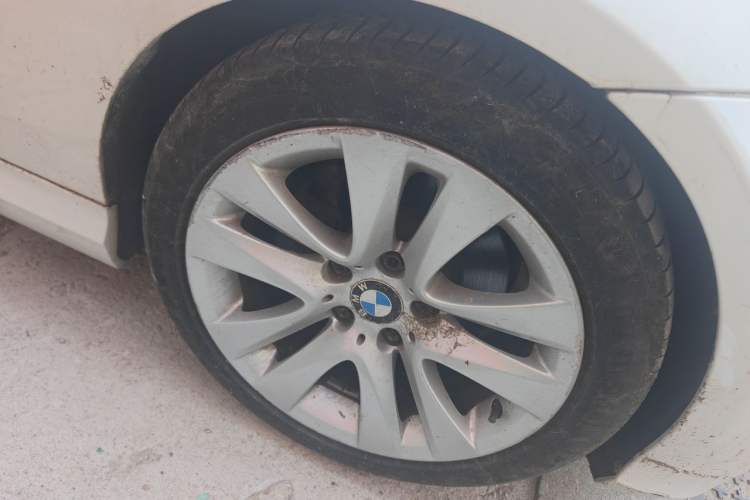 Used BMW 3 Series 2012 320i Luxury Edition Right Front Wheel Hub