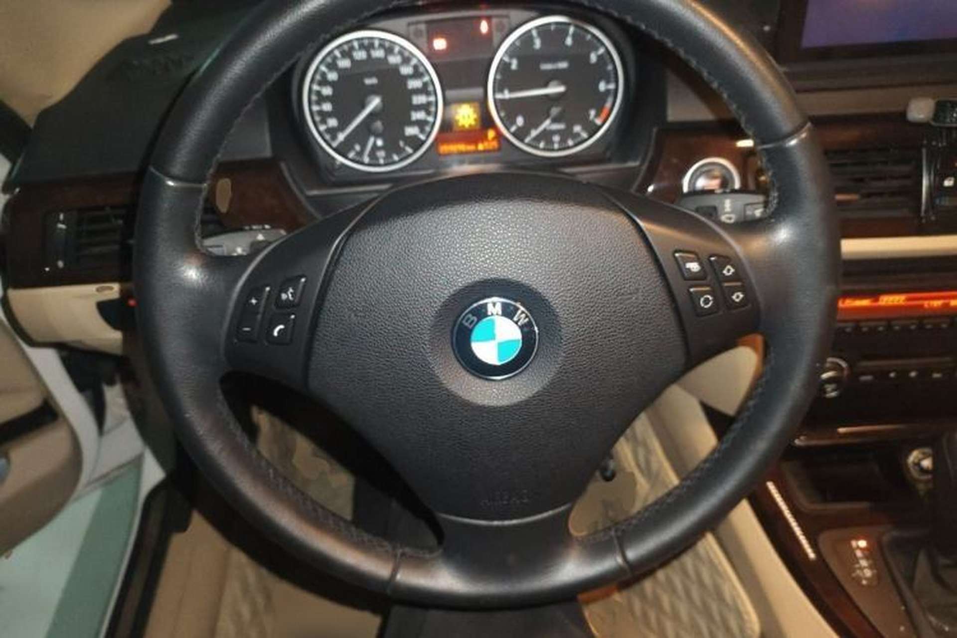 Used BMW 3 Series 2012 320i Sport Edition Steering Wheel