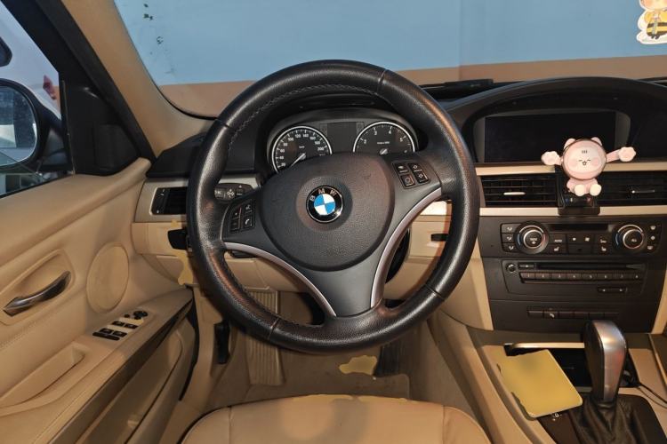 Used BMW 3 Series 2012 320i Luxury Edition Steering Wheel