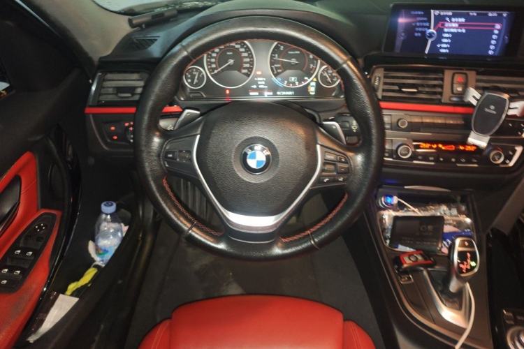 Used BMW 3 Series 2012 320i Luxury Edition Steering Wheel