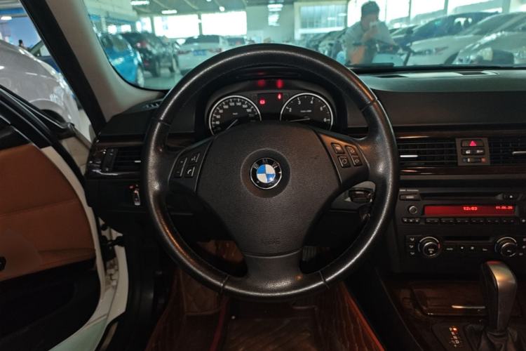 Used BMW 3 Series 2012 320i Sport Edition Steering Wheel