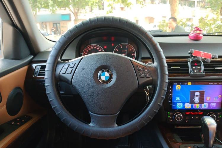 Used BMW 3 Series 2012 320i Sport Edition Steering Wheel