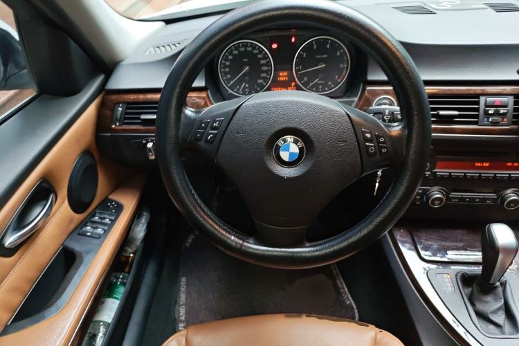 Used BMW 3 Series 2012 320i Sport Edition Steering Wheel