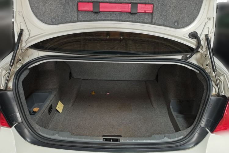 Used BMW 3 Series 2012 320i Sport Edition Trunk