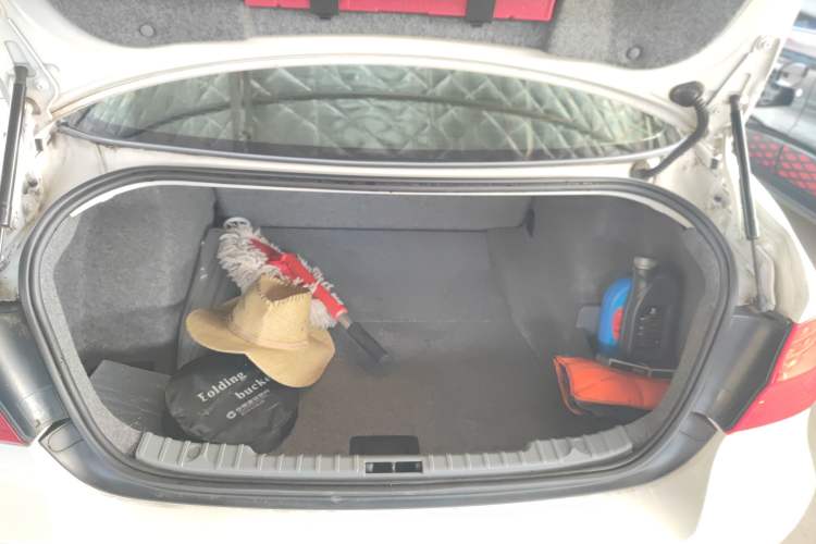 Used BMW 3 Series 2012 318i Leading Model Trunk