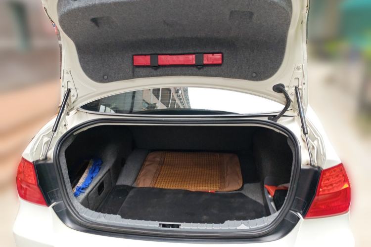 Used BMW 3 Series 2012 320i Sport Edition Trunk