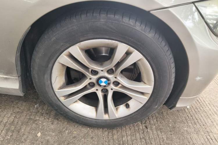 Used BMW 3 Series 2012 318i Leading Model Right Front Wheel Hub