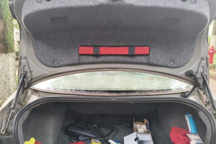 Used BMW 3 Series 2012 318i Leading Model Trunk