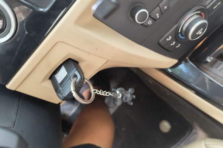 Used BMW 3 Series 2012 318i Leading Model Vehicle Key