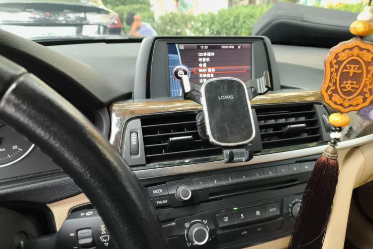Used BMW 3 Series 2013 320Li Fashion Model Audio And AC Panel