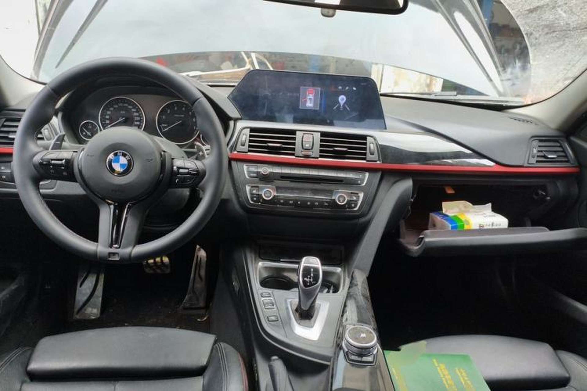 Used BMW 3 Series 2013 328i Sport Design Package Center Console