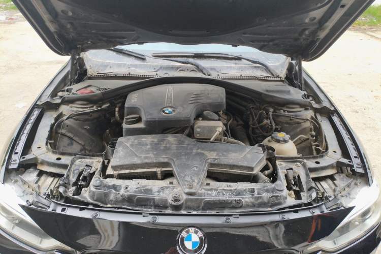 Used BMW 3 Series 2013 328i Sport Design Package Engine Bay