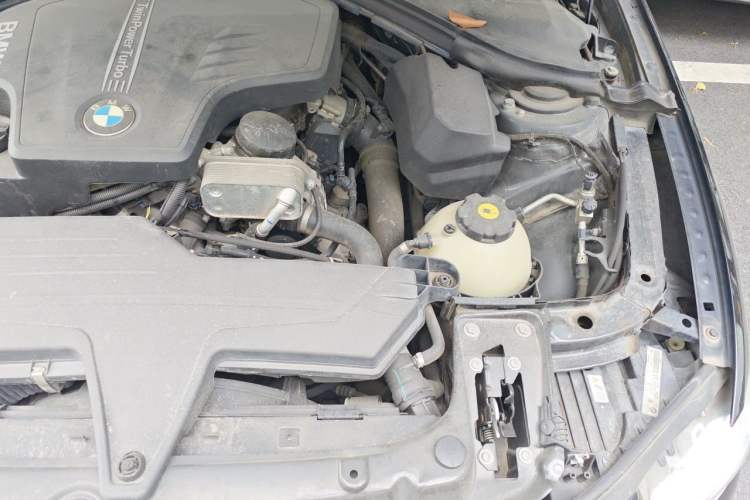 Used BMW 3 Series 2013 Facelift 320Li Fashion Design Package Engine Bay Left