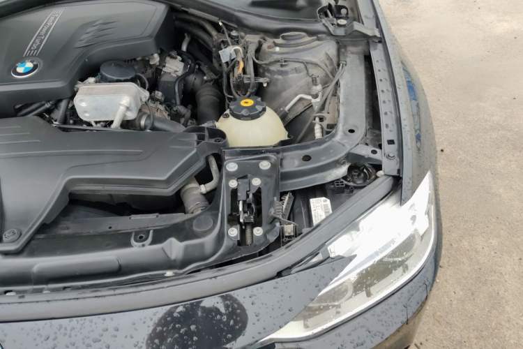 Used BMW 3 Series 2013 328Li Style Design Package Engine Bay Left