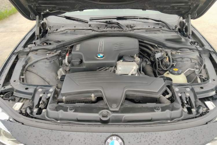 Used BMW 3 Series 2013 328Li Style Design Package Engine Bay
