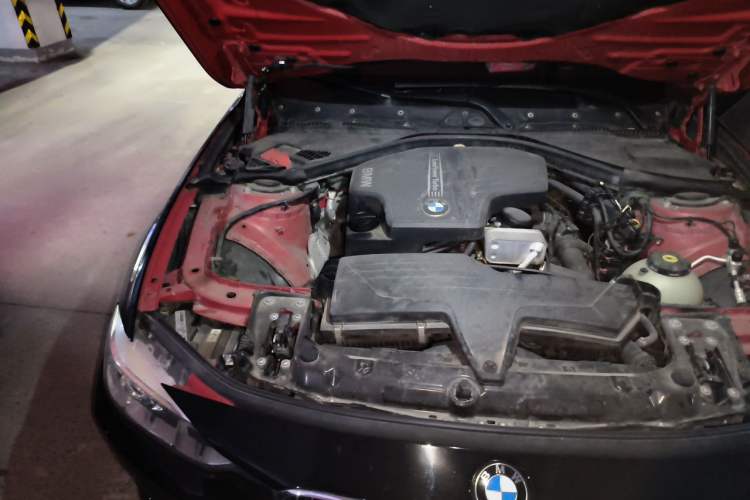 Used BMW 3 Series 2013 Facelifted 320Li Luxury Design Package Engine Bay Right