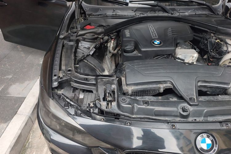 Used BMW 3 Series 2013 320Li Manual Model Engine Bay Right