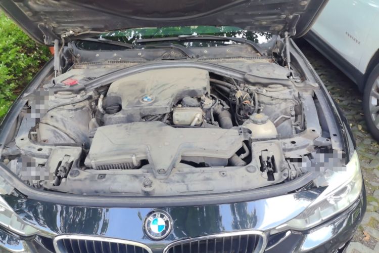 Used BMW 3 Series 2013 320Li Fashion Model Engine Bay