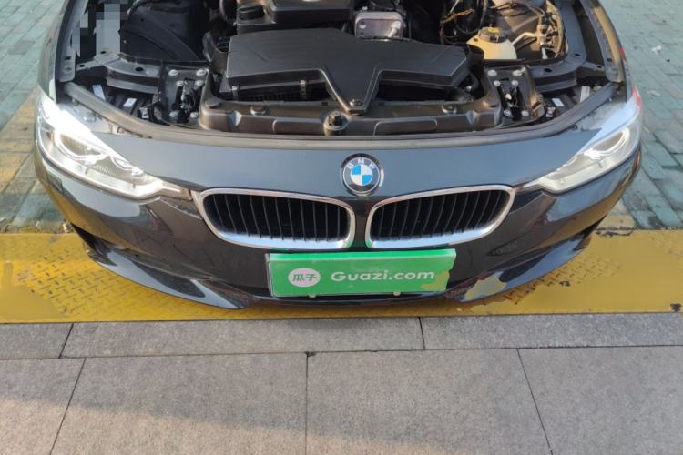 Used BMW 3 Series 2013 320i Sport Edition Engine Bay