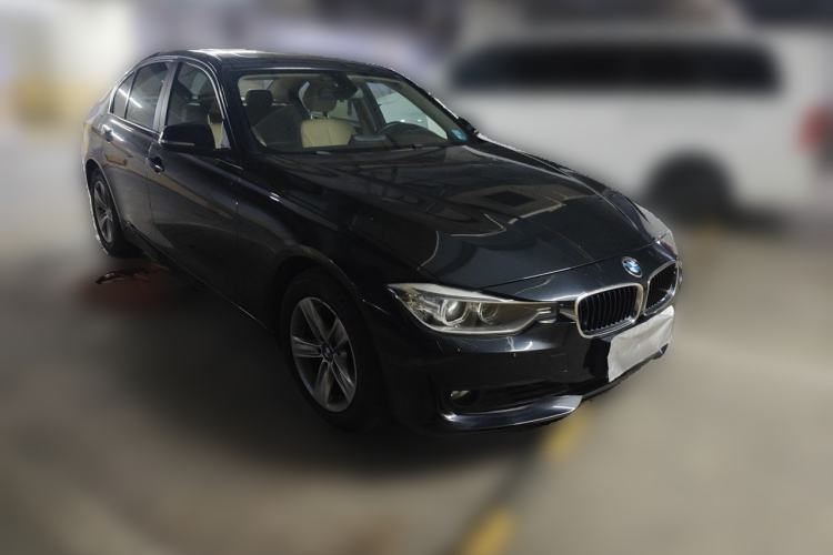 Used BMW 3 Series 2013 320i Sport Edition Front Right 45 Deg