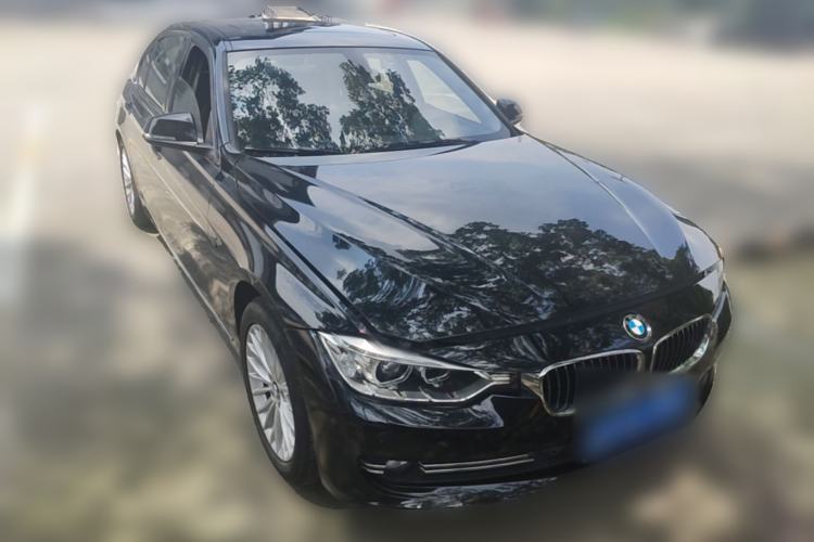 Used BMW 3 Series 2013 Facelift 320Li Fashion Design Package Front Right 45 Deg