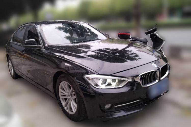 Used BMW 3 Series 2013 320Li Fashion Model Front Right 45 Deg