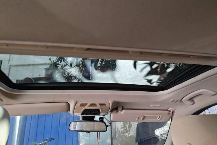 Used BMW 3 Series 2013 320Li Fashion Model Headliner