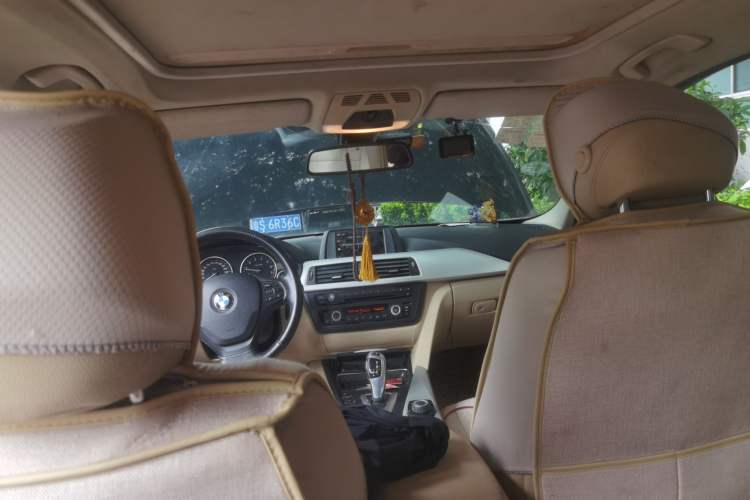 Used BMW 3 Series 2013 320i Sport Edition Headliner