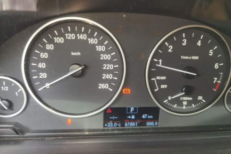 Used BMW 3 Series 2013 320i Sport Edition Instrument Cluster
